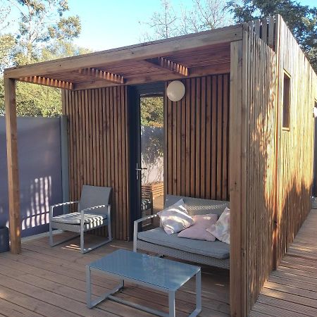 Joli Studio Climatise Avec Jacuzzi Prive Et Entree Independante Fréjus 외부 사진